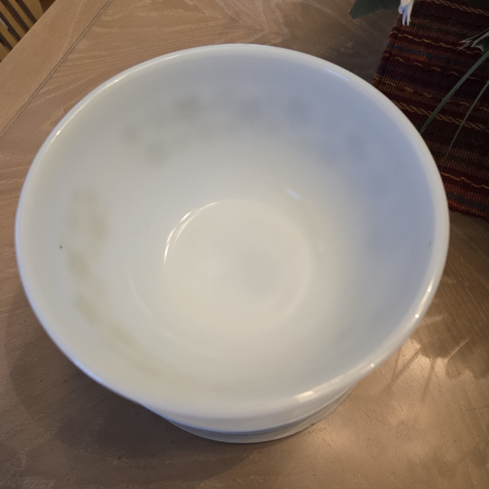 PYREX 402 — 7.25" — Spring Blossom Green (Crazy Daisy) — White with Green Flower - Picture 4 of 8
